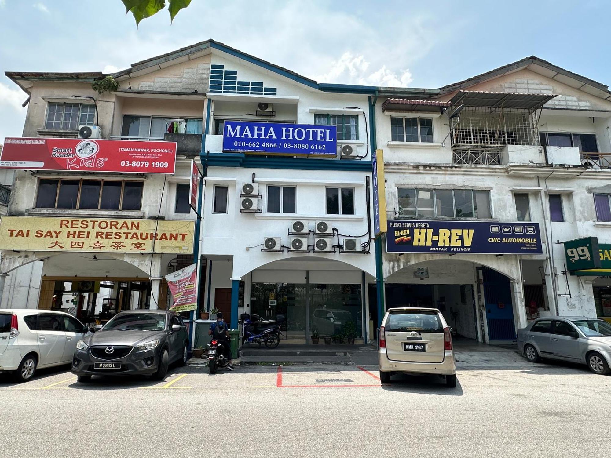 Maha Hotel Puchong Buitenkant foto