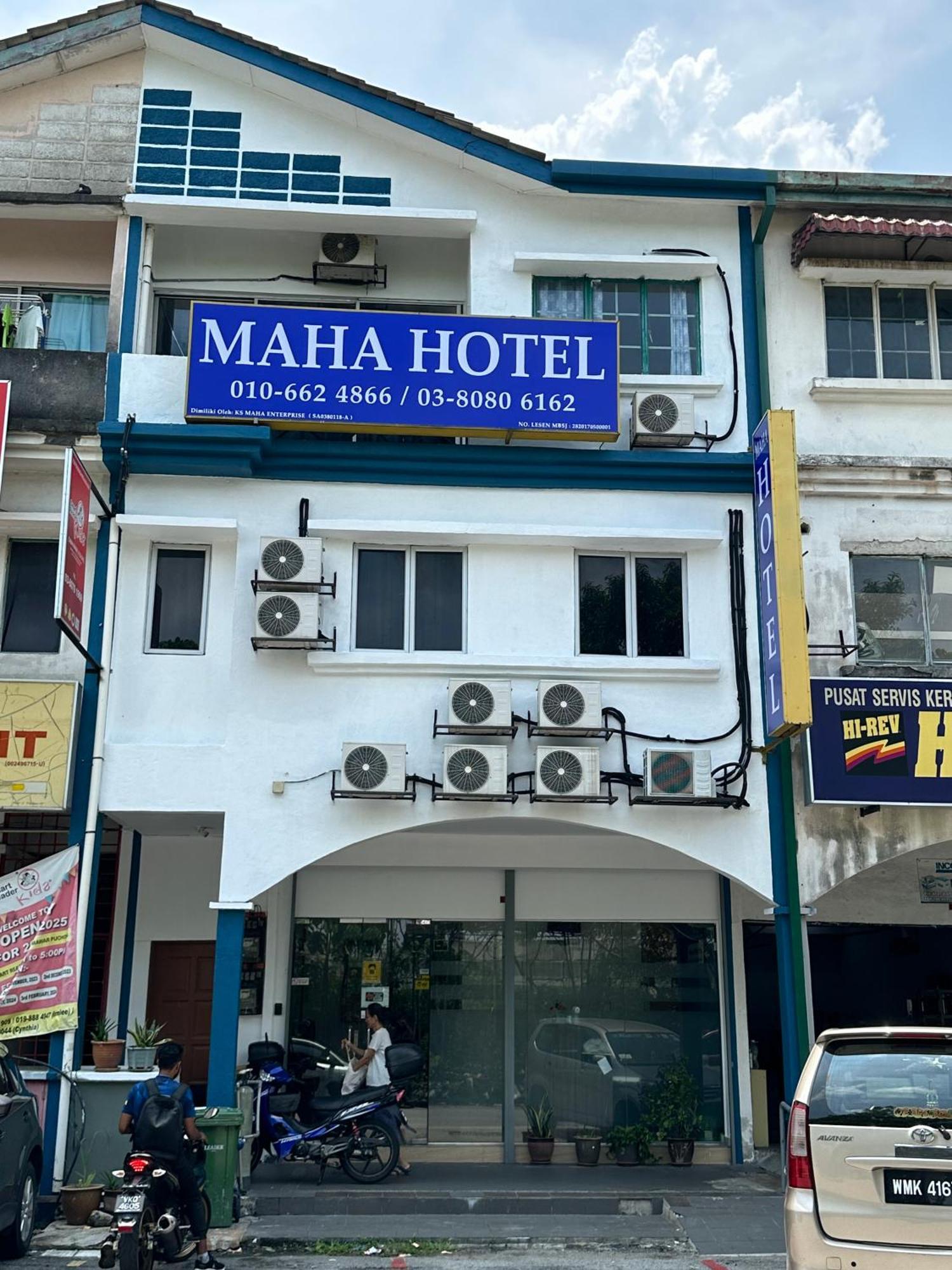 Maha Hotel Puchong Buitenkant foto